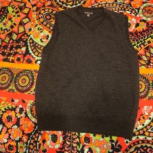 Men’s Gap Sweater Vest